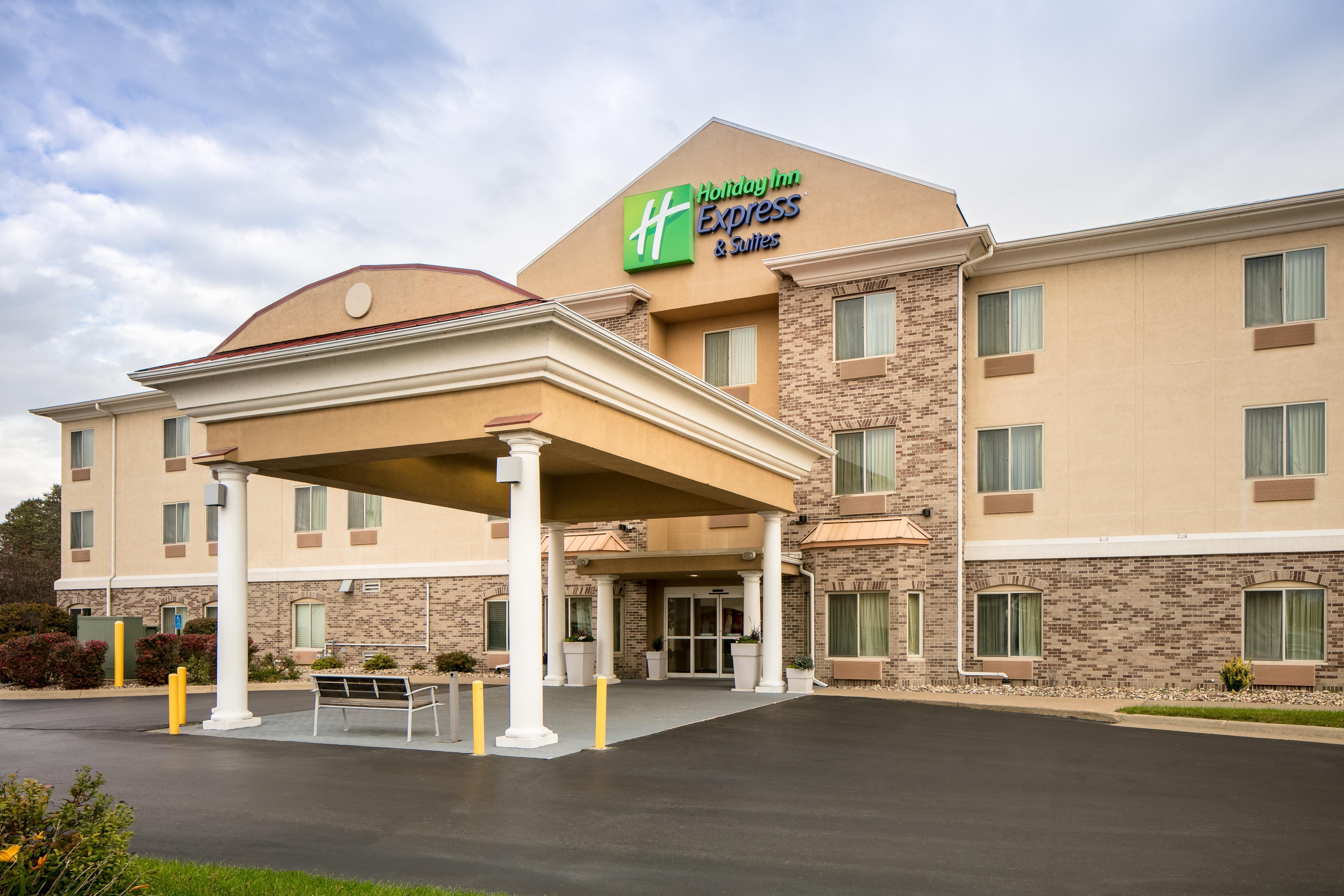 Holiday Inn Express & Suites Clinton, An Ihg Hotel Kültér fotó